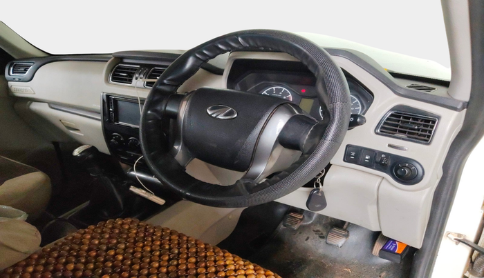2017 Mahindra Scorpio S7, Diesel, Manual, 1,57,234 km, interior