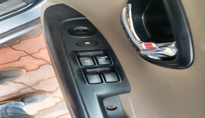 2012 Hyundai i10 MAGNA 1.2, Petrol, Manual, 1,13,945 km, interior