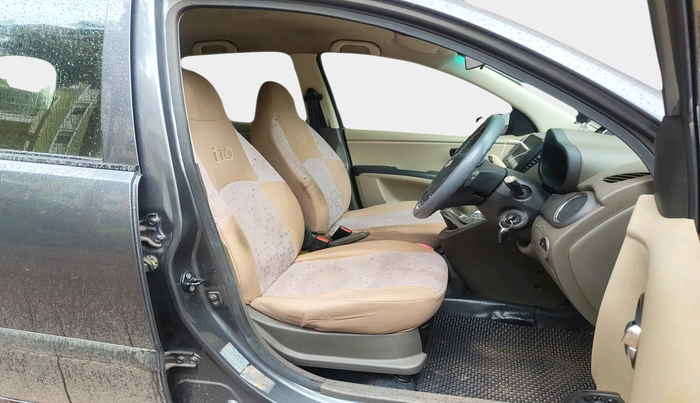 2012 Hyundai i10 MAGNA 1.2, Petrol, Manual, 1,13,945 km, interior