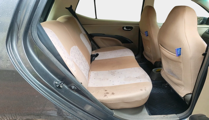 2012 Hyundai i10 MAGNA 1.2, Petrol, Manual, 1,13,945 km, interior