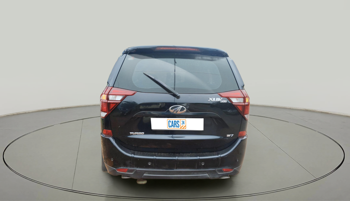 2020 Mahindra XUV500 W7, Diesel, Manual, 94,862 km, exterior