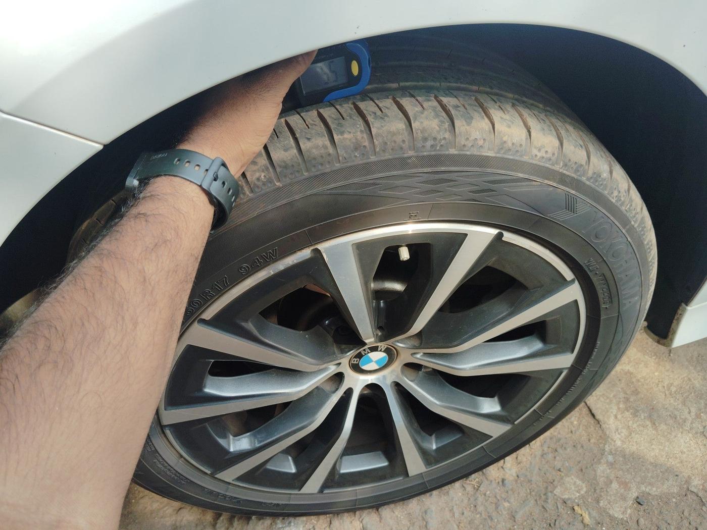 2021 BMW 3 SERIES GRAN LIMOUSINE 330Li LUXURY LINE, Petrol, Automatic, 26,179 km, tyre
