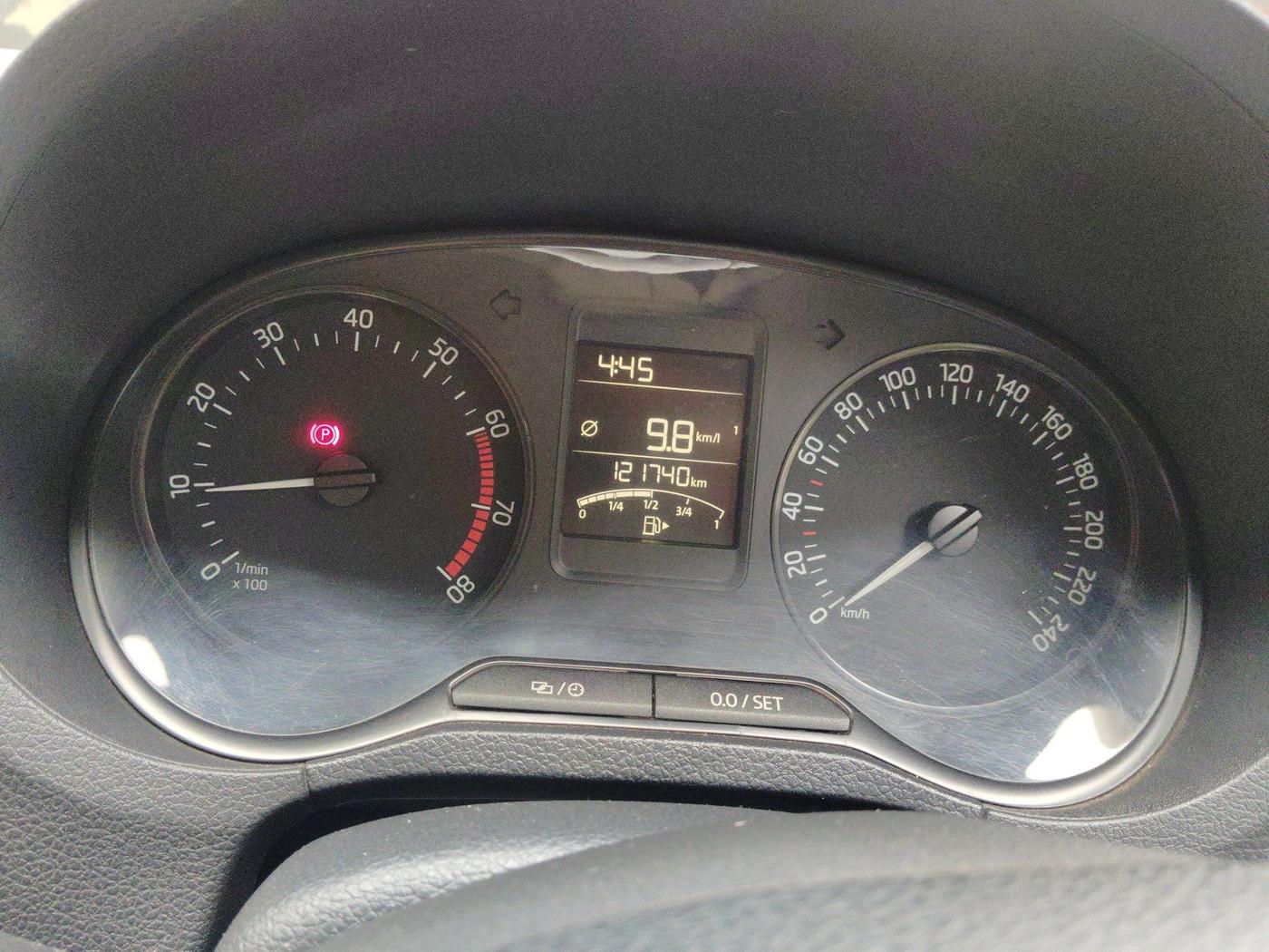 2018 Skoda Rapid STYLE 1.6 MPI, Petrol, Manual, 1,21,740 km, interior