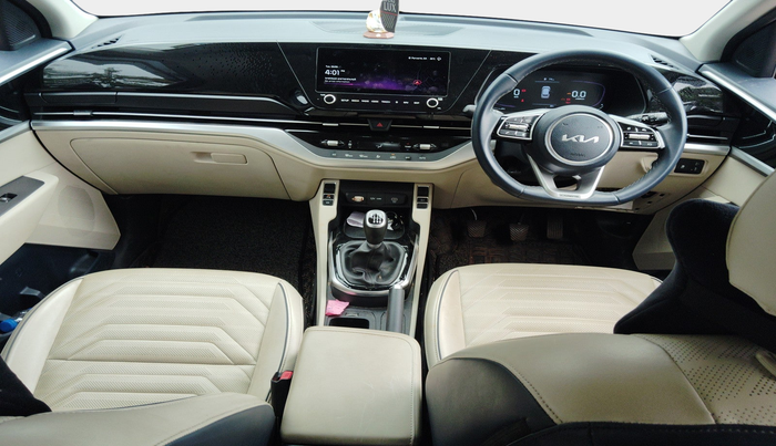 2023 KIA CARENS LUXURY 1.4 PETROL 7 STR, Petrol, Manual, 26,789 km, interior