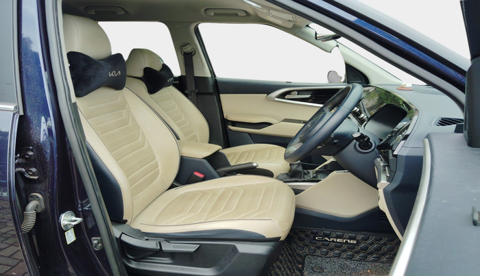 2023 KIA CARENS LUXURY 1.4 PETROL 7 STR, Petrol, Manual, 26,789 km, interior