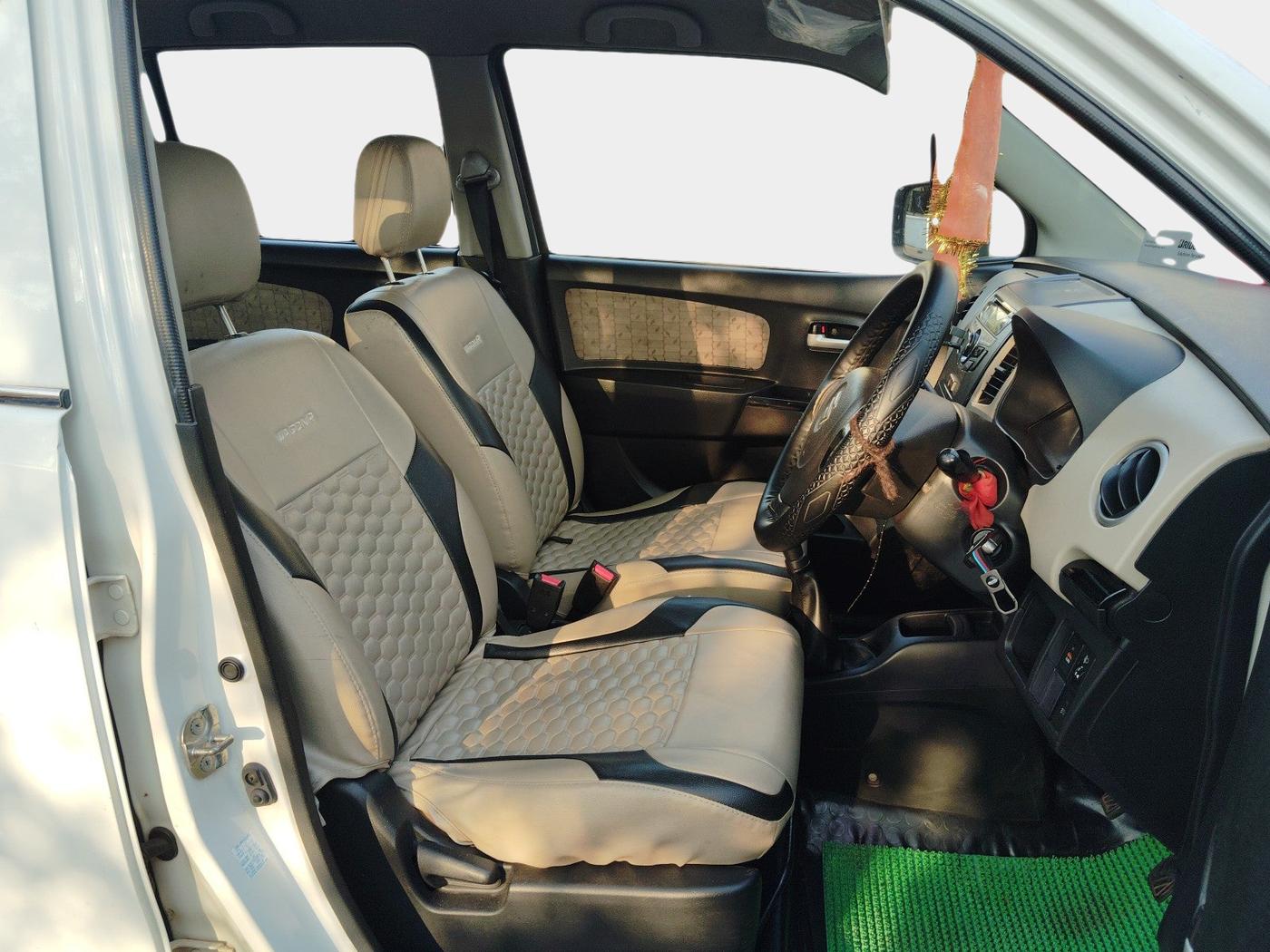 2017 Maruti Wagon R 1.0 VXI, Petrol, Manual, 85,097 km, interior