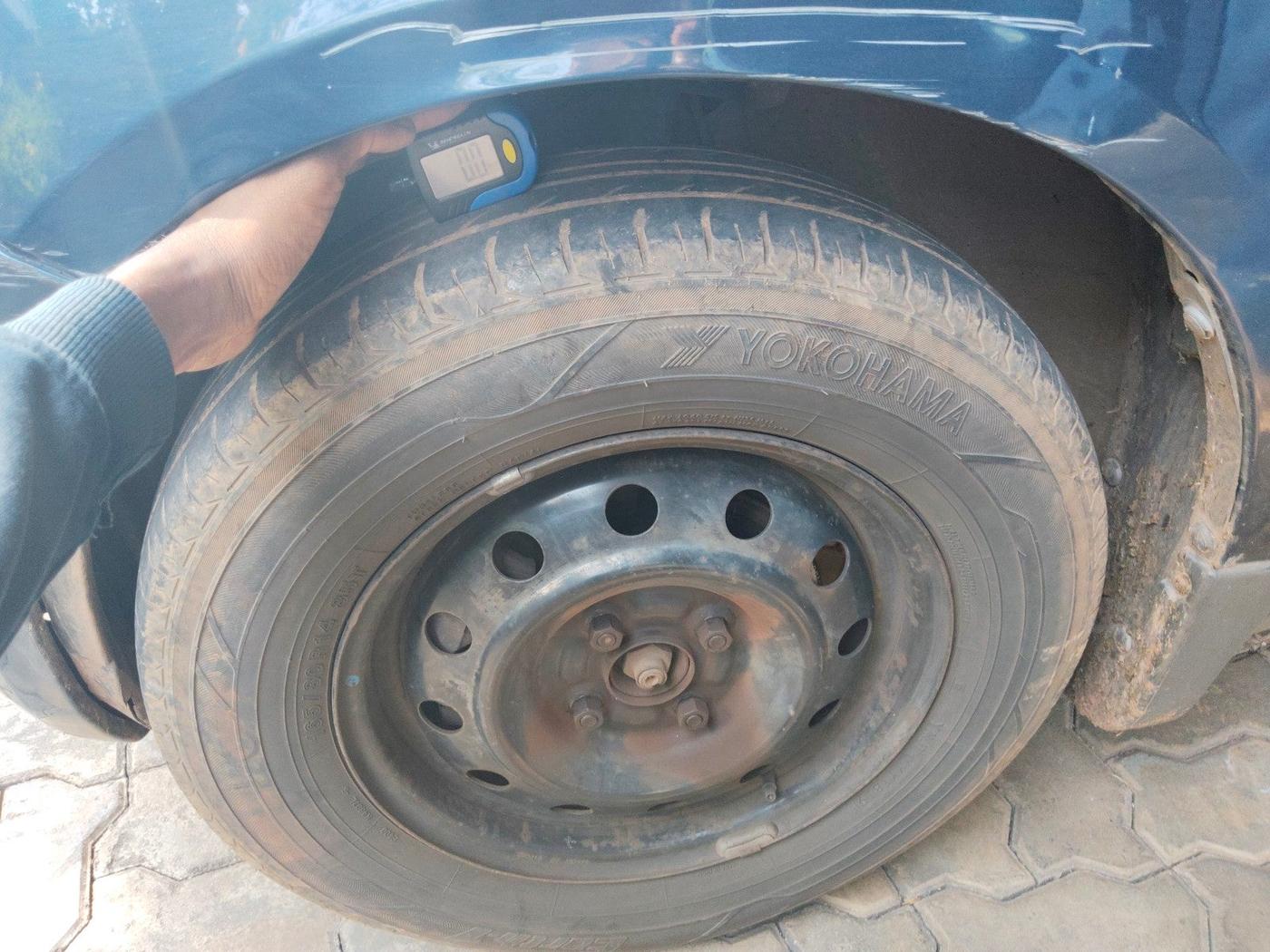 2010 Maruti Ritz VXI ABS, Petrol, Manual, 71,089 km, tyre