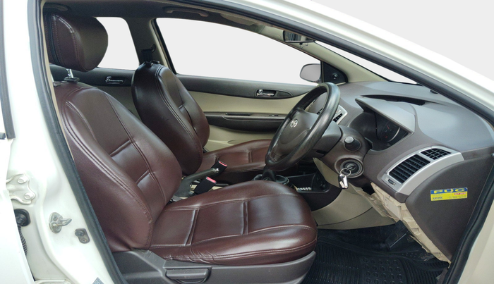 2010 Hyundai i20 MAGNA 1.4 CRDI, Diesel, Manual, 2,63,458 km, interior