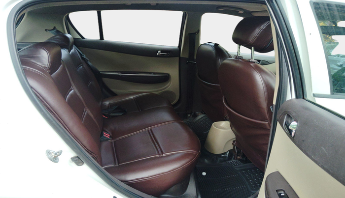 2010 Hyundai i20 MAGNA 1.4 CRDI, Diesel, Manual, 2,63,458 km, interior