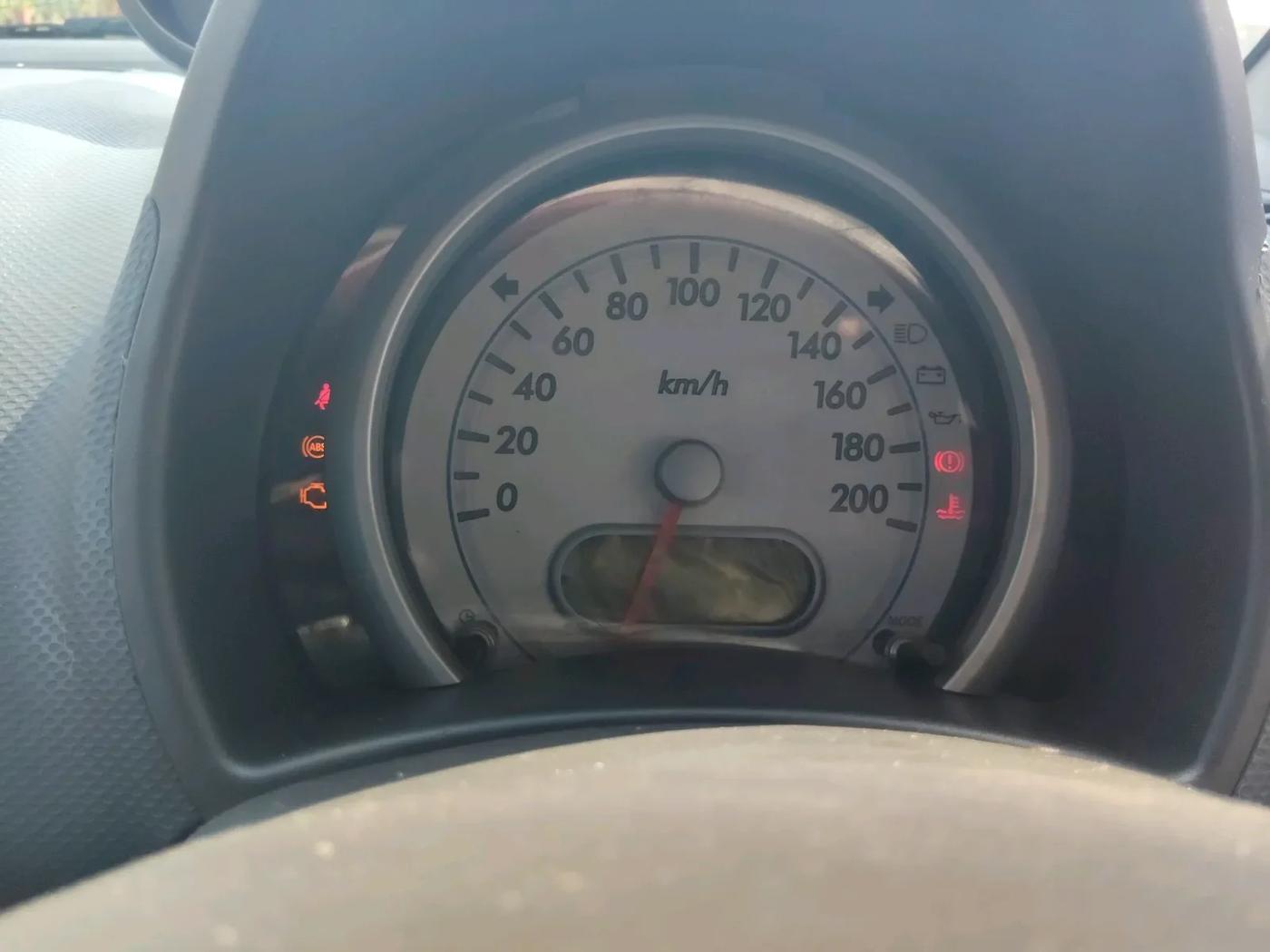 2010 Maruti Ritz ZXI, Petrol, Manual, 1,30,000 km, interior