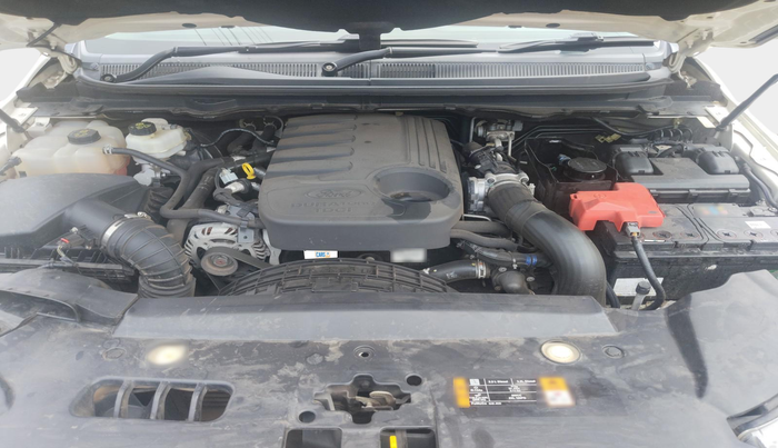 2016 Ford Endeavour TREND 3.2 4X4 AT, Diesel, Automatic, 1,13,309 km, exterior