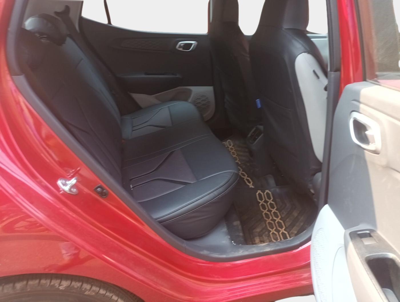 2024 Hyundai GRAND I10 NIOS SPORTZ AMT 1.2 KAPPA VTVT, Petrol, Automatic, 1,470 km, interior