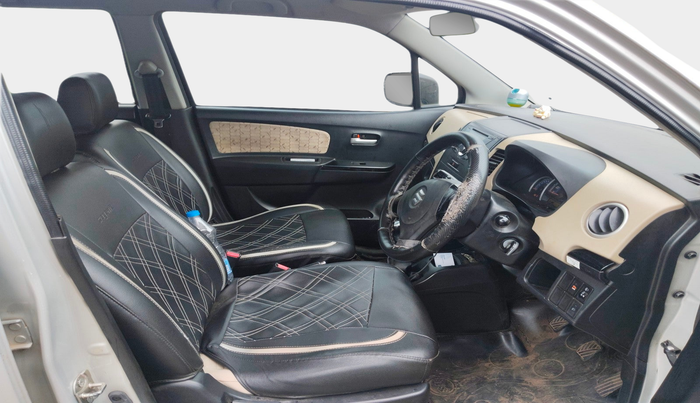 2017 Maruti Wagon R 1.0 VXI, Petrol, Manual, 1,61,453 km, interior