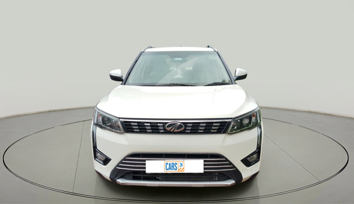 2022 Mahindra XUV300 W8 (O) 1.5 DIESEL, Diesel, Manual, 73,169 km, exterior