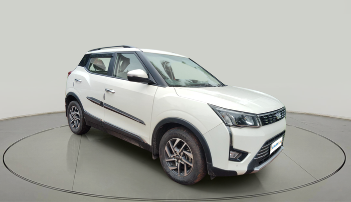 2022 Mahindra XUV300 W8 (O) 1.5 DIESEL, Diesel, Manual, 73,169 km, exterior