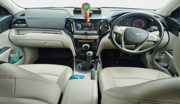 2022 Mahindra XUV300 W8 (O) 1.5 DIESEL, Diesel, Manual, 73,169 km, interior