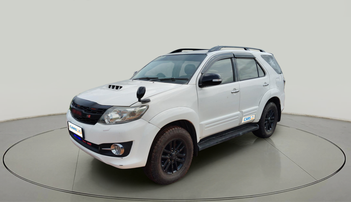 2013 Toyota Fortuner 3.0 4X2 AT, Diesel, Automatic, 2,18,031 km, exterior
