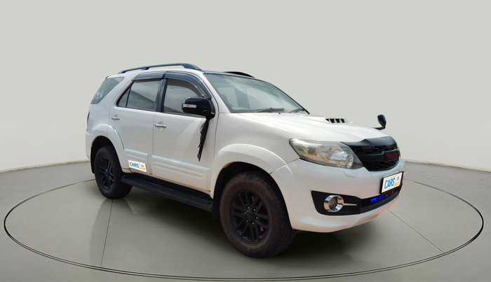 2013 Toyota Fortuner 3.0 4X2 AT, Diesel, Automatic, 2,18,031 km, exterior