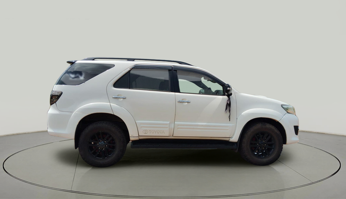 2013 Toyota Fortuner 3.0 4X2 AT, Diesel, Automatic, 2,18,031 km, exterior