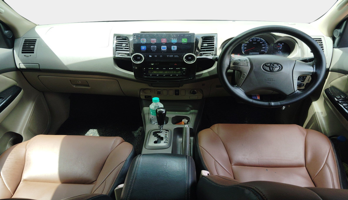 2013 Toyota Fortuner 3.0 4X2 AT, Diesel, Automatic, 2,18,031 km, interior