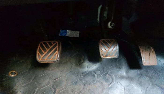 2017 Maruti Swift LXI, Petrol, Manual, 95,531 km, interior