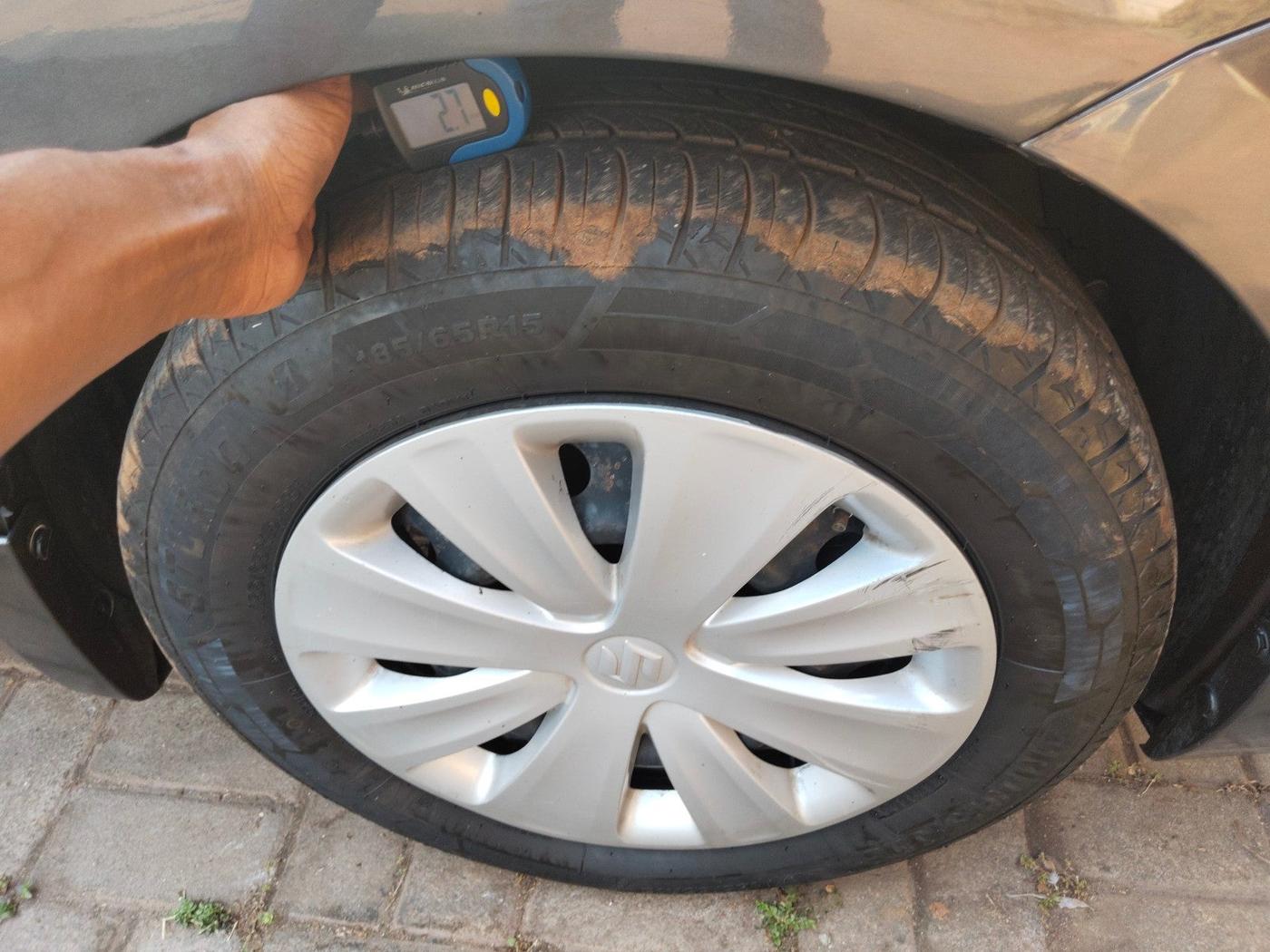 2017 Maruti Ertiga VXI ABS, Petrol, Manual, 92,119 km, tyre