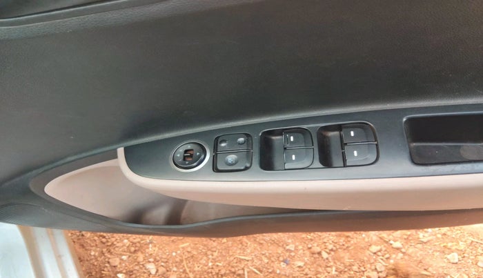 2018 Hyundai Grand i10 MAGNA 1.2 KAPPA VTVT, Petrol, Manual, 1,40,395 km, interior