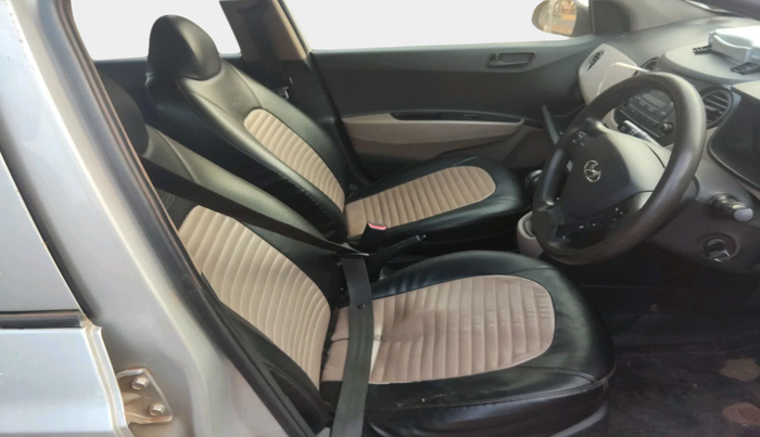 2018 Hyundai Grand i10 MAGNA 1.2 KAPPA VTVT, Petrol, Manual, 1,40,395 km, interior