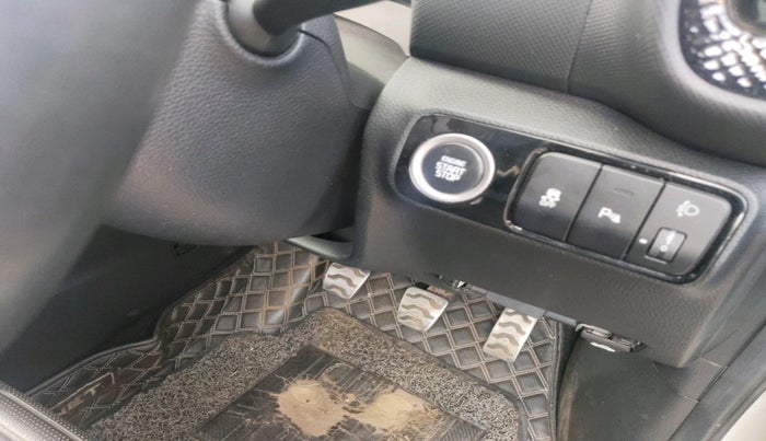 2021 KIA SONET GTX PLUS 1.5, Diesel, Manual, 1,30,602 km, interior