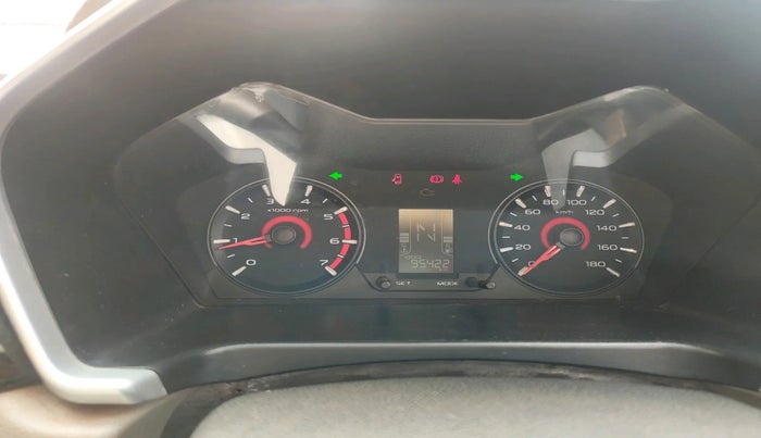2016 Mahindra Kuv100 K6 6 STR, Petrol, Manual, 95,422 km, interior