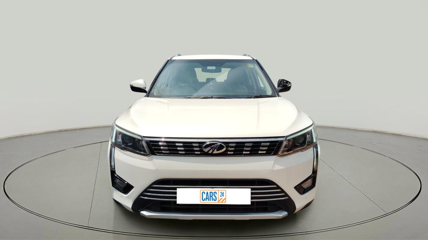 2019 Mahindra XUV300 W8 (O) 1.5 DIESEL, Diesel, Manual, 1,63,192 km, exterior