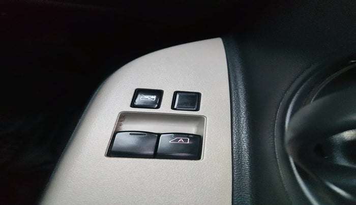 2016 Nissan Micra XL PETROL, Petrol, Manual, 1,25,151 km, interior