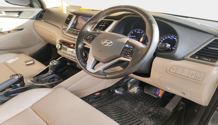 2019 Hyundai Tucson GL (O) 2WD AT PETROL, Petrol, Automatic, 74,201 km, interior