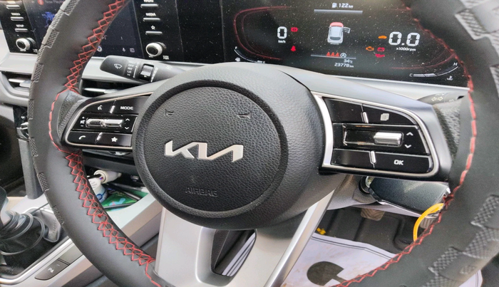 2023 KIA SELTOS  HTK 1.5 PETROL MT, Petrol, Manual, 23,778 km, interior