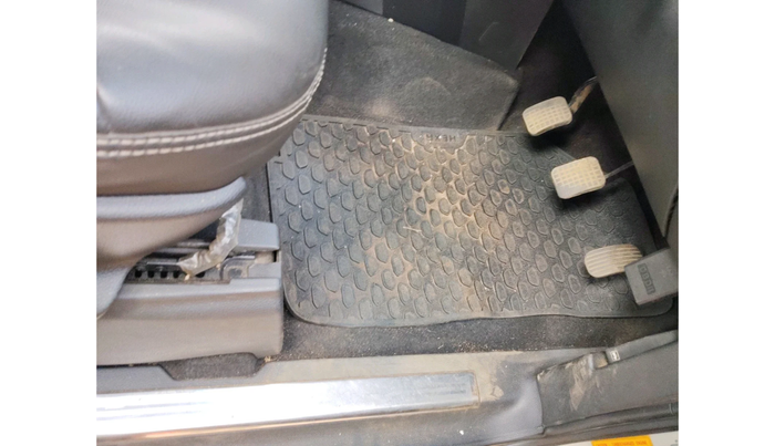 2018 Tata Hexa XM 4X2 7 STR, Diesel, Manual, 69,357 km, interior