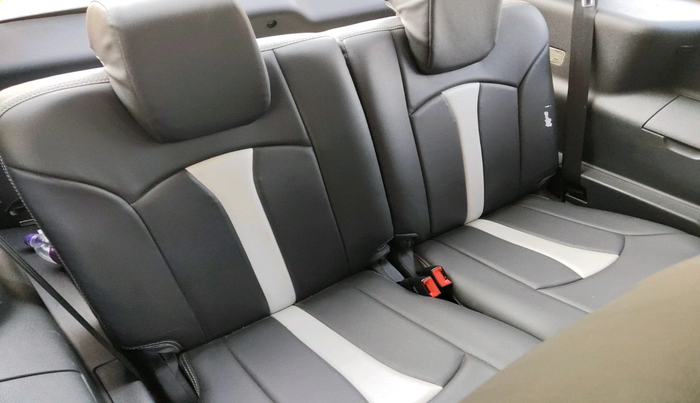 2018 Tata Hexa XM 4X2 7 STR, Diesel, Manual, 69,357 km, interior