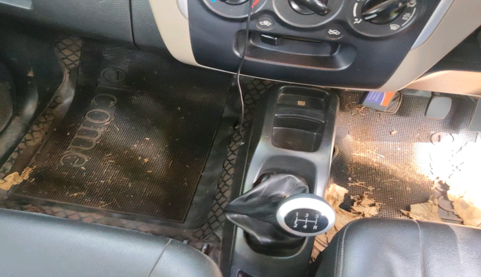 2014 Maruti Wagon R 1.0 VXI, Petrol, Manual, 63,484 km, interior