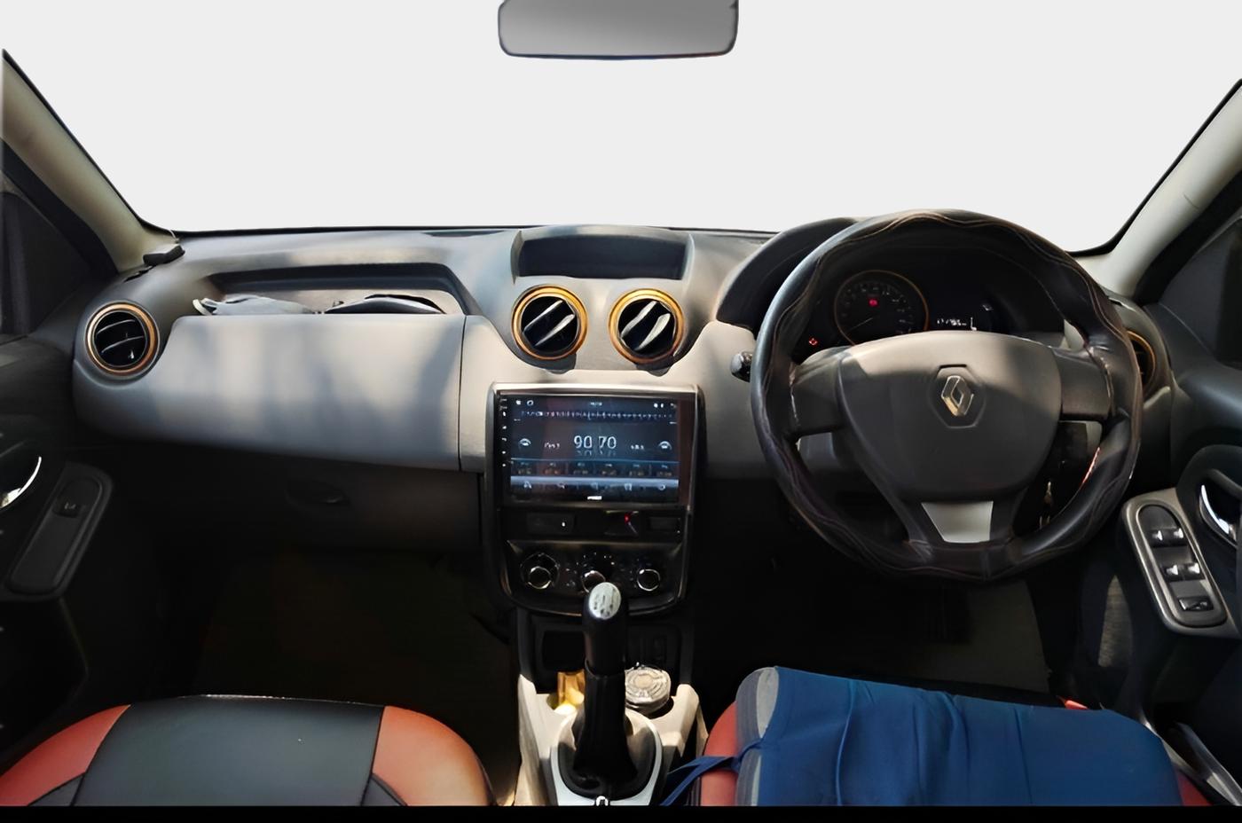 2015 Renault Duster RXL 85PS EXPLORE, Diesel, Manual, 1,71,798 km, interior