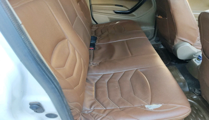 2015 Mahindra TUV300 T6, Diesel, Manual, 1,33,260 km, interior