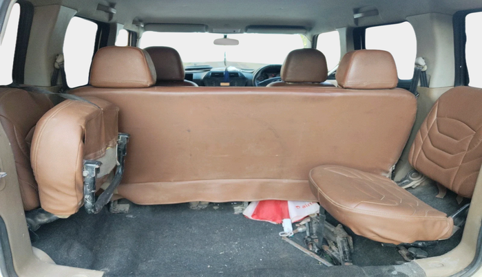 2015 Mahindra TUV300 T6, Diesel, Manual, 1,33,260 km, interior