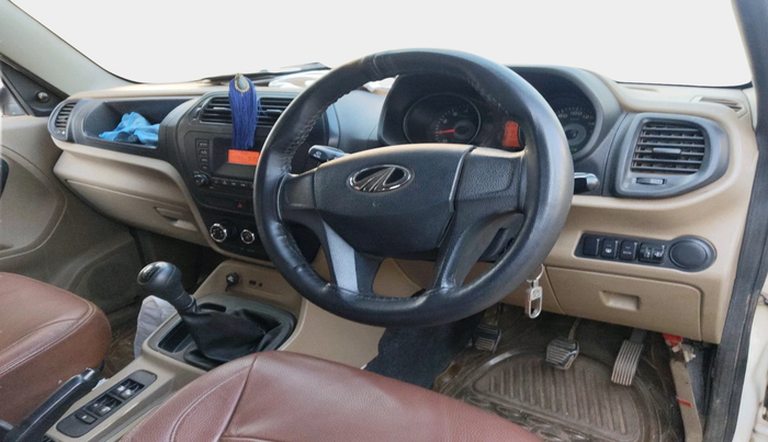 2015 Mahindra TUV300 T6, Diesel, Manual, 1,33,260 km, interior