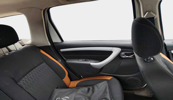 2015 Renault Duster RXL 85PS EXPLORE, Diesel, Manual, 1,75,224 km, interior
