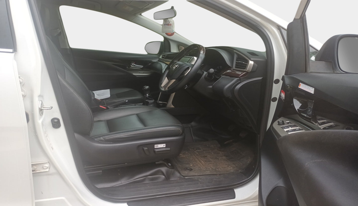 2023 Toyota Innova Crysta 2.4 ZX 7STR, Diesel, Manual, 48,970 km, interior