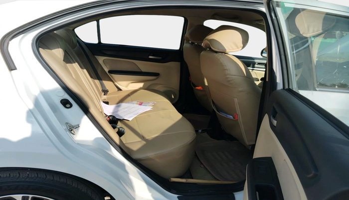 2023 Honda Amaze 1.2L I-VTEC VX CVT, Petrol, Automatic, 31,728 km, interior