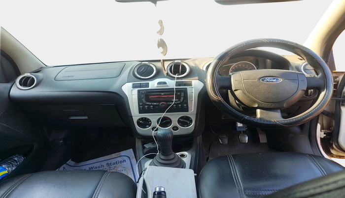 2012 Ford Figo TITANIUM 1.4 DIESEL, Diesel, Manual, 1,49,095 km, interior