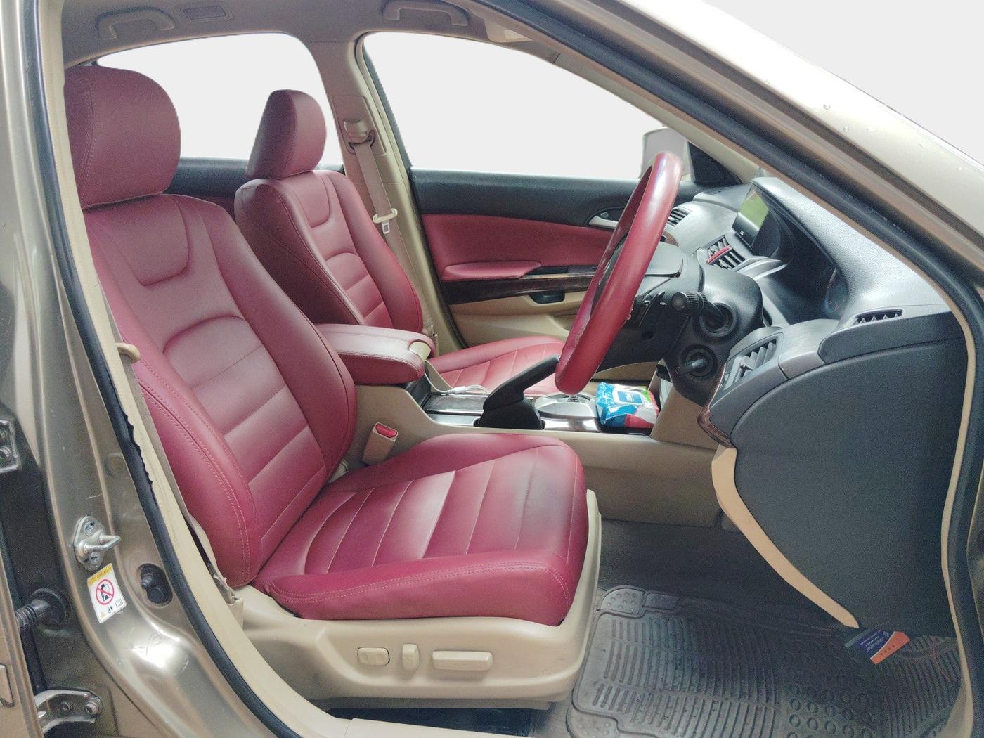 2008 Honda Accord 2.4L I-VTEC AT, Petrol, Automatic, 1,25,270 km, interior
