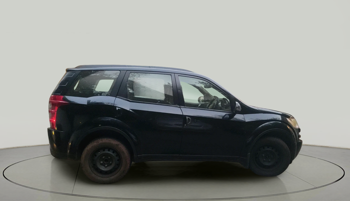 2015 Mahindra XUV500 W6, Diesel, Manual, 1,62,262 km, exterior