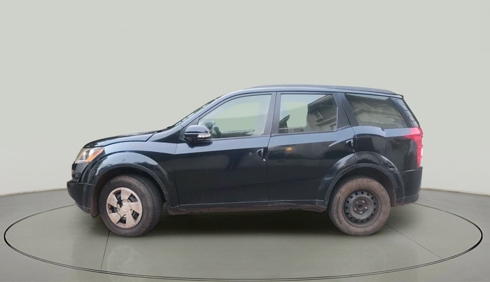 2015 Mahindra XUV500 W6, Diesel, Manual, 1,62,262 km, exterior