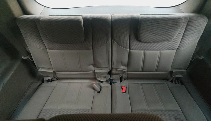 2015 Mahindra XUV500 W6, Diesel, Manual, 1,62,262 km, interior