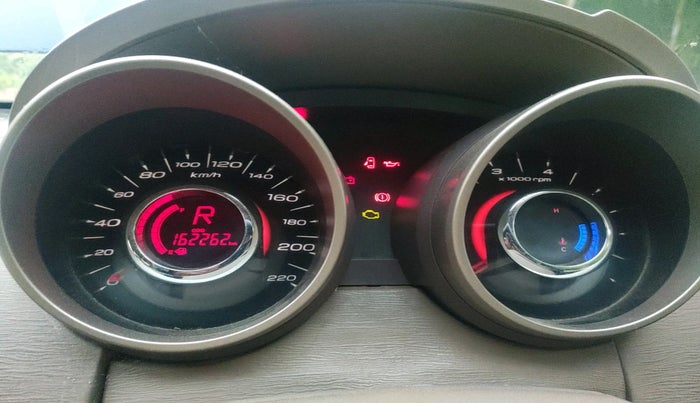 2015 Mahindra XUV500 W6, Diesel, Manual, 1,62,262 km, interior